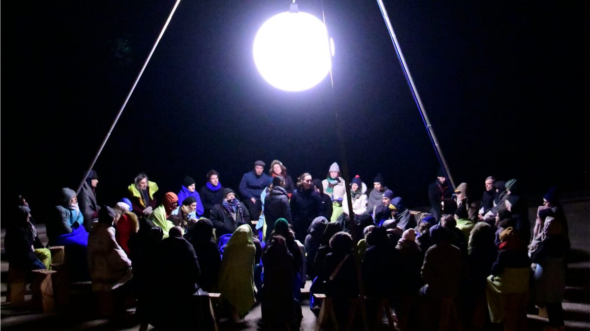 Photo du spectacle "tu es là" de ktha compagnie.